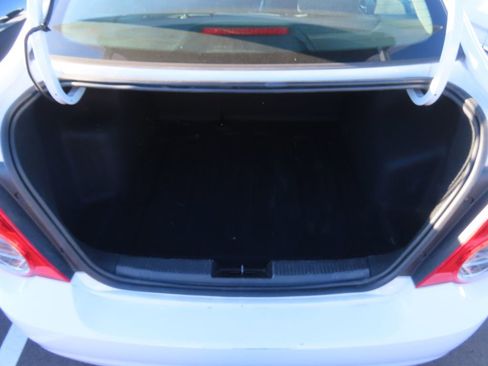 Used 2016 Chevrolet Sonic LT image 12