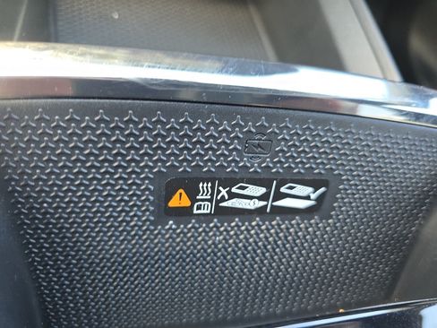 Used 2025 Chevrolet Equinox RS w/ Safety and Technology Package FWD image 26