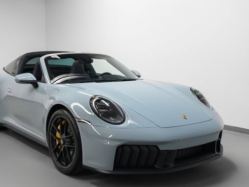 Used 2025 Porsche 911 Targa 4 GTS image 10
