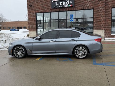 Used 2018 BMW M550i xDrive w/ Driving Assistance Package image 10