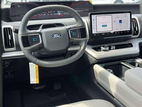 New 2027 Ford Expedition Active AWD/4WD image 12