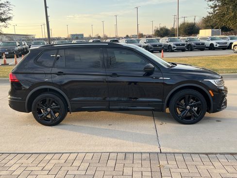 Certified 2023 Volkswagen Tiguan SE R-Line image 11