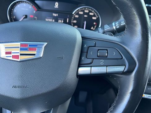 Certified 2023 Cadillac XT4 Luxury w/ Cold Weather Package FWD image 19