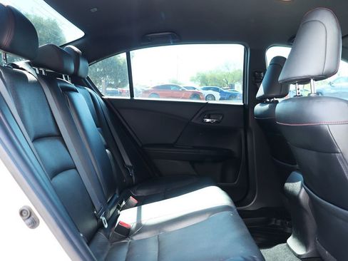 Used 2017 Honda Accord Sport Special Edition image 27