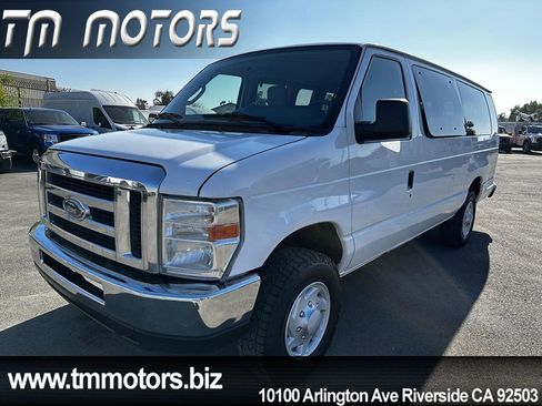 Used 2012 Ford E-350 and Econoline 350 XL w/ Exterior Upgrade Pkg image 1