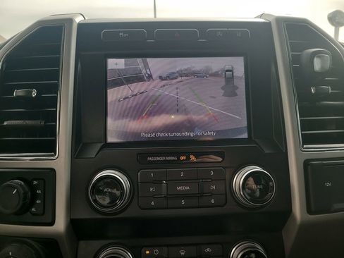 Used 2020 Ford F150 Lariat w/ Equipment Group 502A Luxury image 21