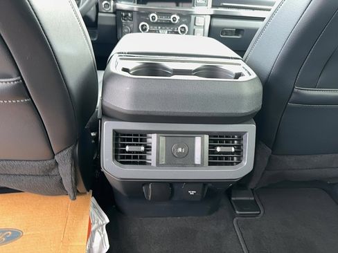 Used 2024 Ford F350 Lariat image 16