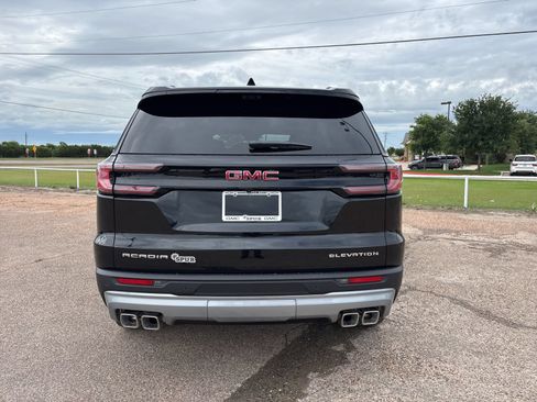 New 2026 GMC Acadia Elevation w/ Elevation Premium Package FWD image 5