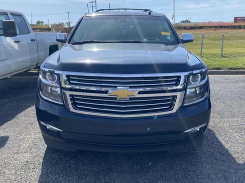 Used 2018 Chevrolet Suburban Premier AWD/4WD image 2