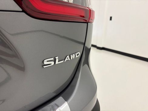 Used 2022 Nissan Rogue Sport SL AWD/4WD image 22