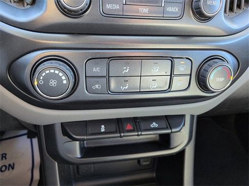 Used 2016 Chevrolet Colorado W/T image 22