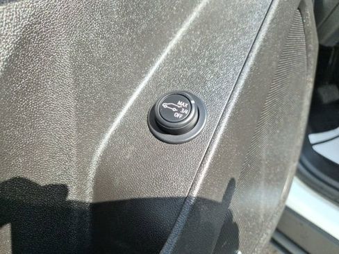 Used 2024 Chevrolet Equinox RS w/ RS Leather Package image 15