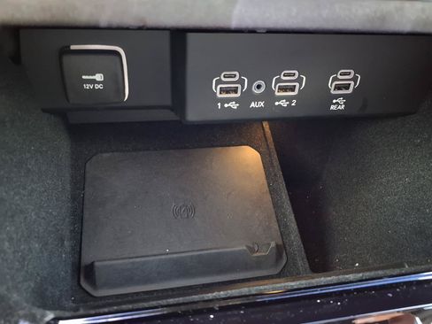 Used 2024 Jeep Wagoneer Series II AWD/4WD image 10
