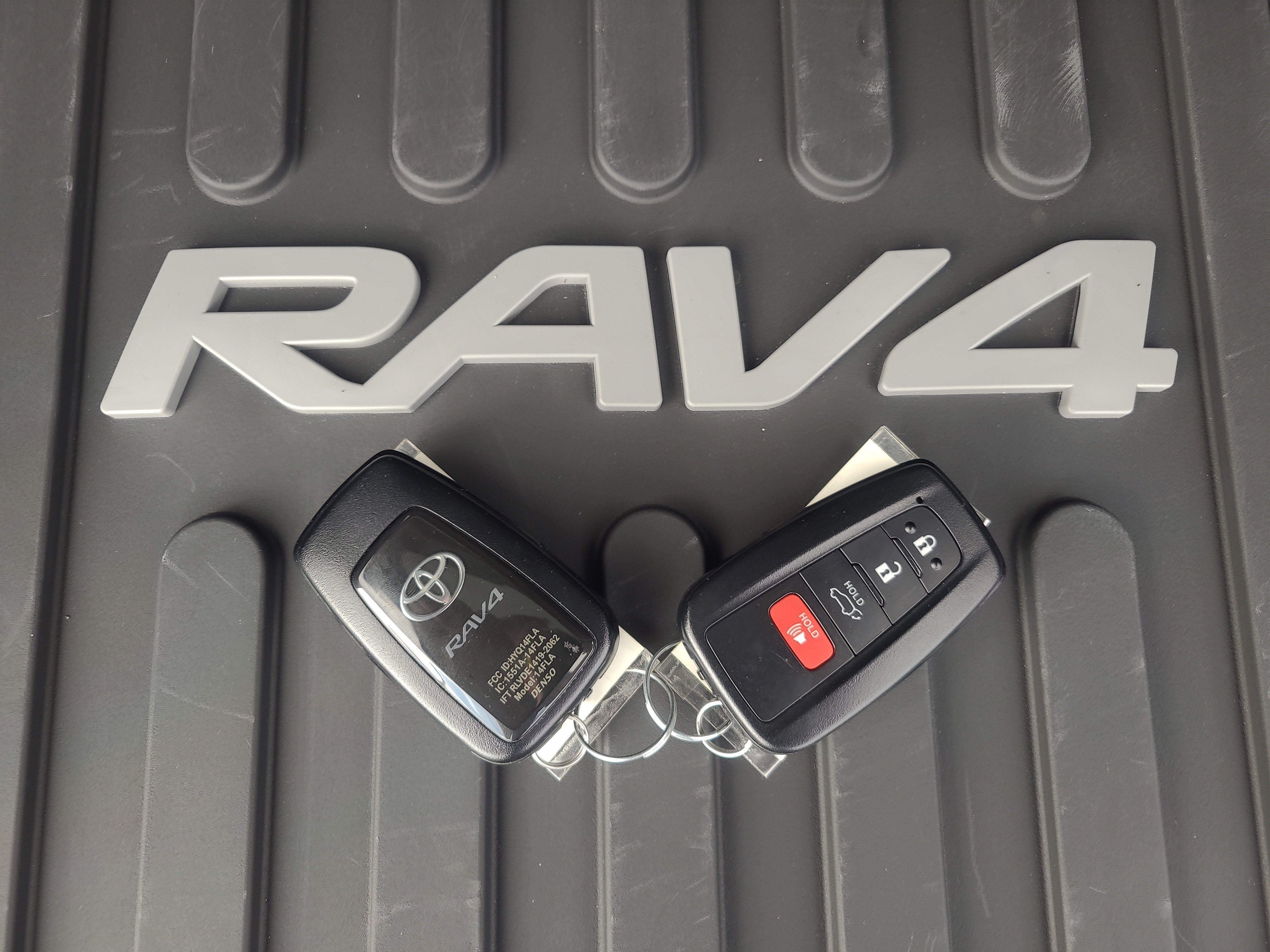 Certified 2025 Toyota RAV4 XLE w/ Convenience Package AWD/4WD image 31
