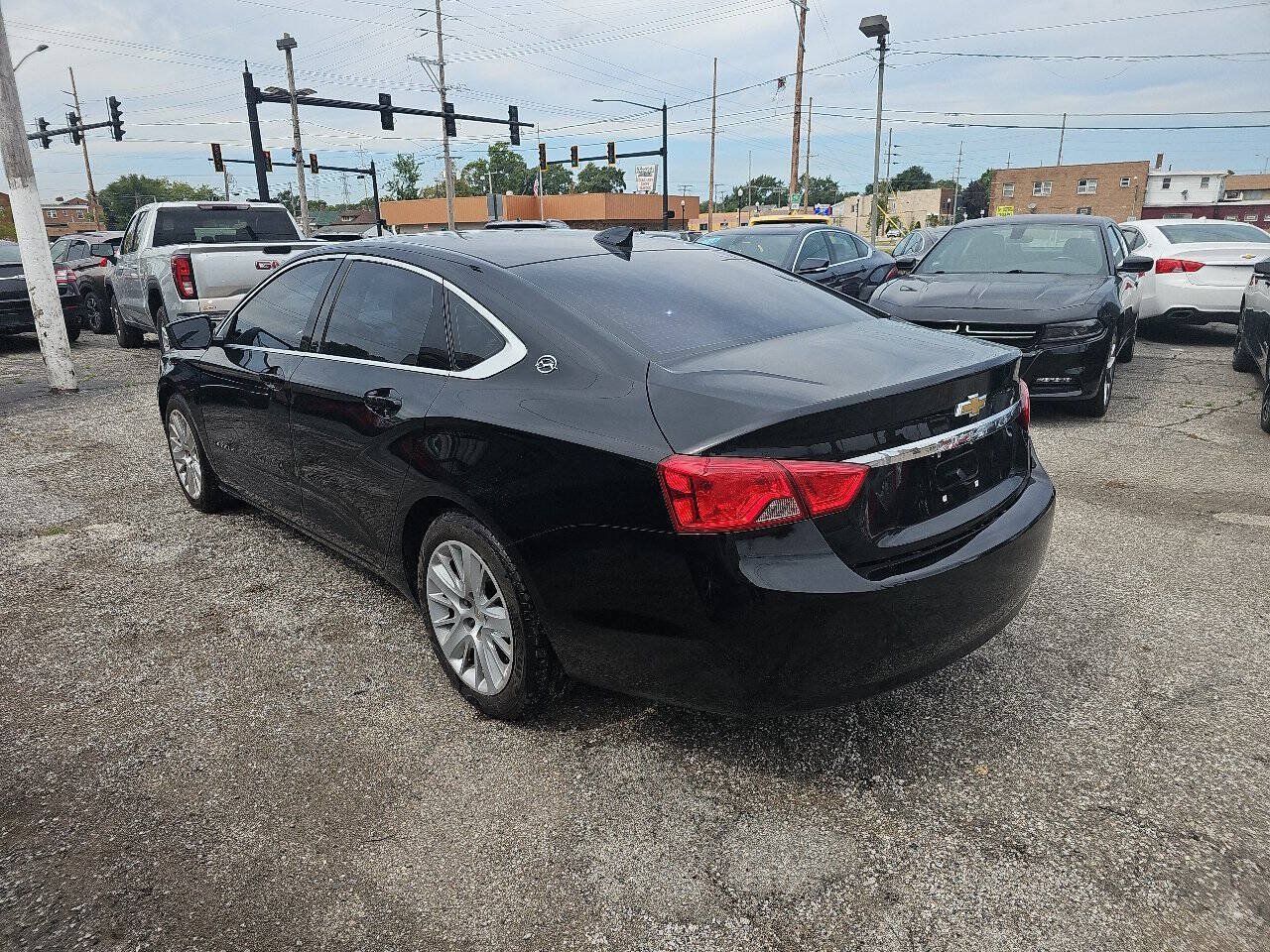 Used 2015 Chevrolet Impala LT FWD image 6