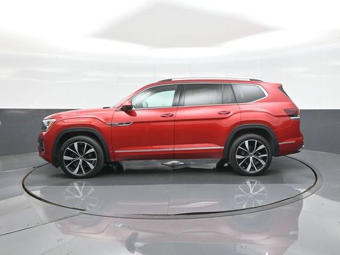 Used 2024 Volkswagen Atlas SEL Premium R-Line AWD/4WD image 4