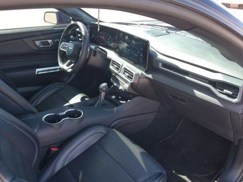 Used 2024 Ford Mustang GT Premium RWD image 33