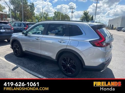 Used 2024 Honda CR-V Sport Touring image 3