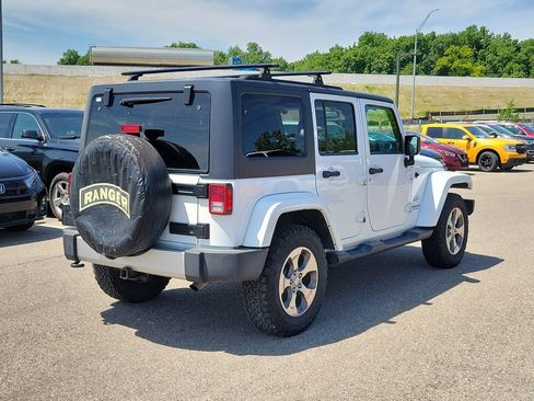 Used 2017 Jeep Wrangler Unlimited Sahara w/ Max Tow Package AWD/4WD image 3