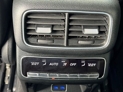 Used 2025 Mercedes-Benz GLS 450 4MATIC image 17