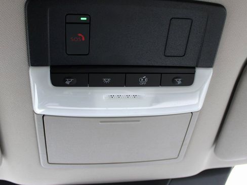 Used 2024 Nissan Pathfinder SL image 46