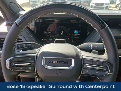 Used 2025 GMC Yukon Denali Ultimate image 4