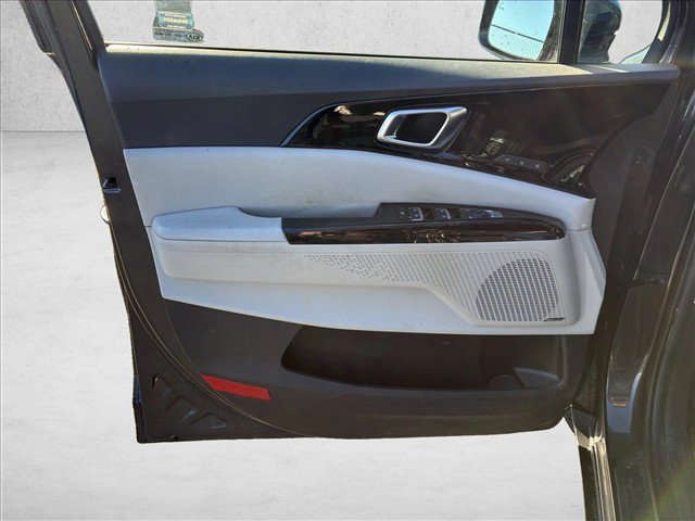 Used 2022 Kia Carnival SX Prestige FWD image 14