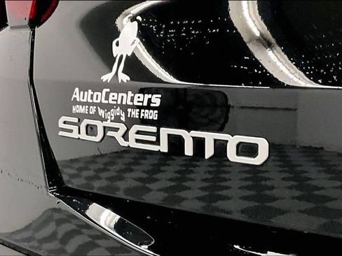 Used 2025 Kia Sorento SX FWD image 9