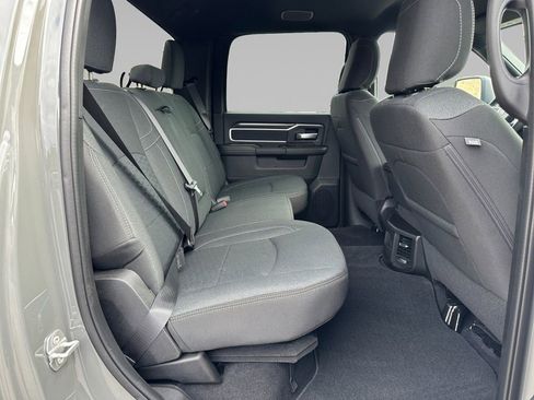 New 2026 RAM 2500 Big Horn AWD/4WD image 17