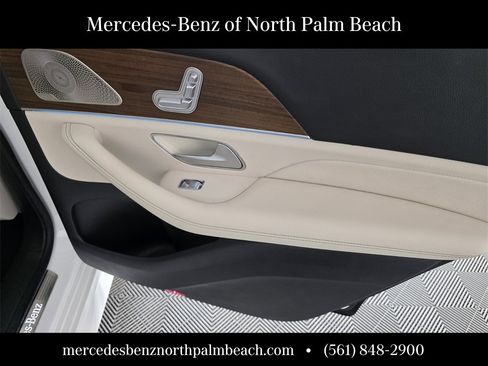 Certified 2022 Mercedes-Benz GLS 450 4MATIC image 34