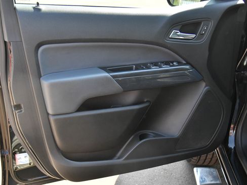 Used 2020 Chevrolet Colorado Z71 image 13