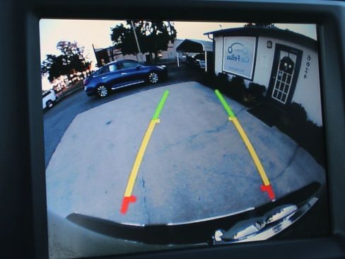 Used 2016 RAM 1500 Laramie w/ Convenience Group image 19