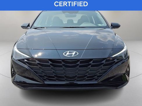 Used 2023 Hyundai Elantra SEL w/ Cargo Package FWD image 3