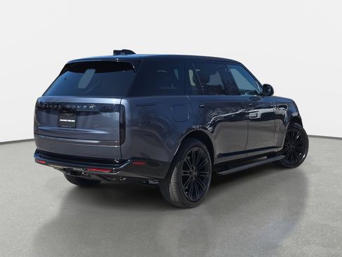 New 2026 Land Rover Range Rover Long Wheelbase SE image 5