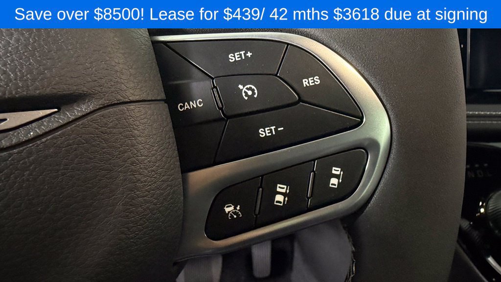 New 2027 Chrysler Pacifica Select FWD image 19