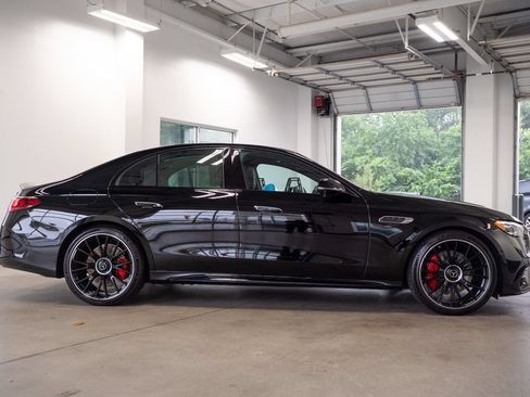 Used 2026 Mercedes-Benz E 53 AMG e 4MATIC Sedan image 13