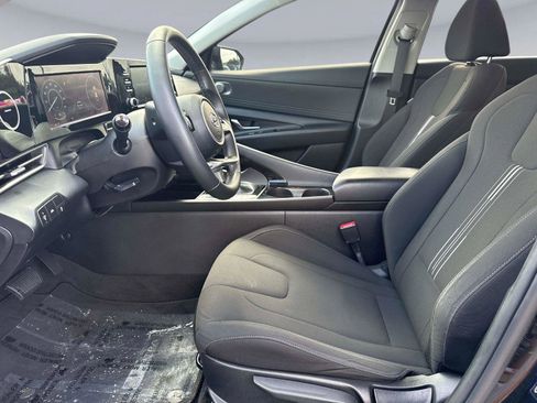 Used 2022 Hyundai Elantra SEL w/ Convenience Package image 18