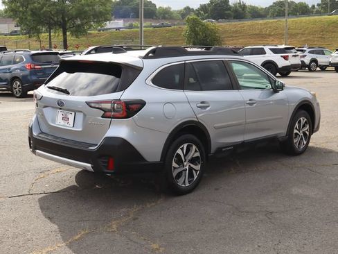 Certified 2022 Subaru Outback Limited AWD/4WD image 8
