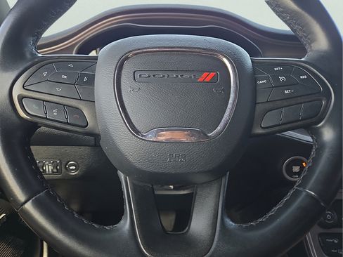 Used 2023 Dodge Challenger SXT RWD image 10