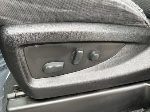 Used 2019 Chevrolet Silverado 1500 LT w/ All Star Edition image 14