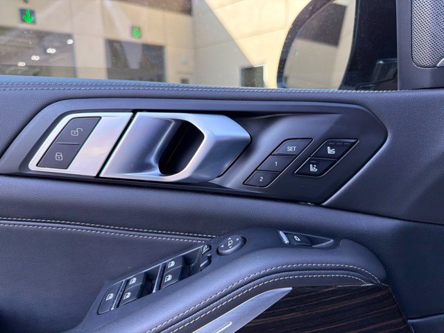 Certified 2025 BMW X5 M60i w/ Climate Comfort Package AWD/4WD image 17
