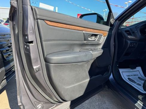 Used 2020 Honda CR-V Touring image 16