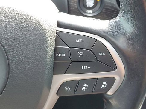 Used 2020 Jeep Grand Cherokee High Altitude AWD/4WD image 24