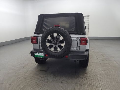 Used 2018 Jeep Wrangler Unlimited Sahara w/ Dual Top Group image 7