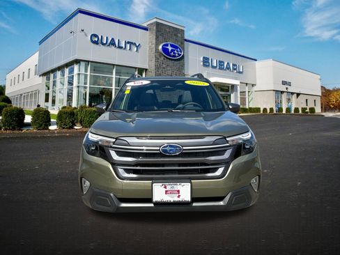 Certified 2025 Subaru Forester Premium image 6