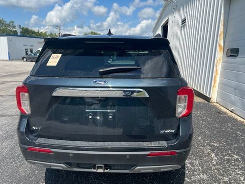 Used 2024 Ford Explorer XLT w/ Equipment Group 202A AWD/4WD image 7