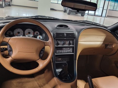 Used 1995 Ford Mustang GT RWD image 5
