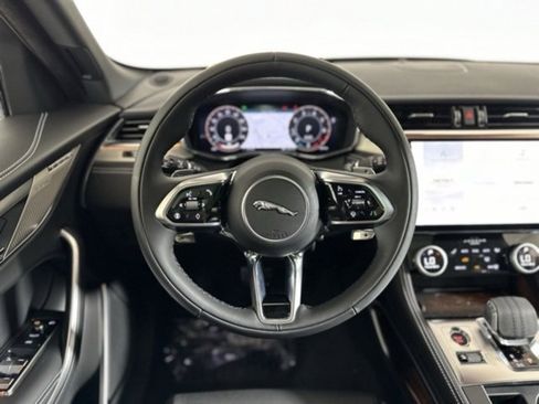 New 2026 Jaguar F-PACE R-Dynamic S image 24