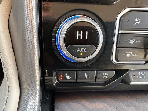 Certified 2024 GMC Yukon XL Denali image 29