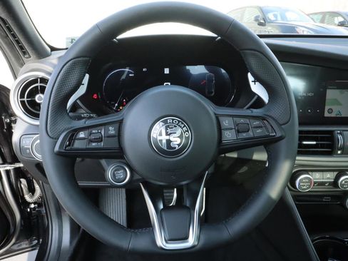 New 2025 Alfa Romeo Giulia w/ Veloce Package Rwd image 12